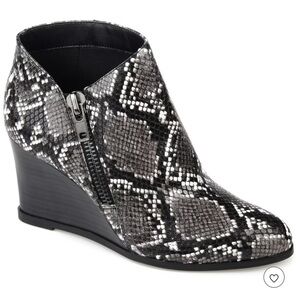 Journee Collection Wedge Bootie